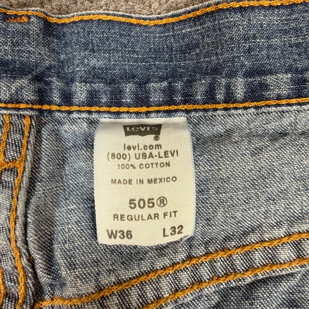 Levis 505 Regular Fit Mens‎ Jeans 36x32 Blue Straight Leg Denim 00505-0216 #2299
